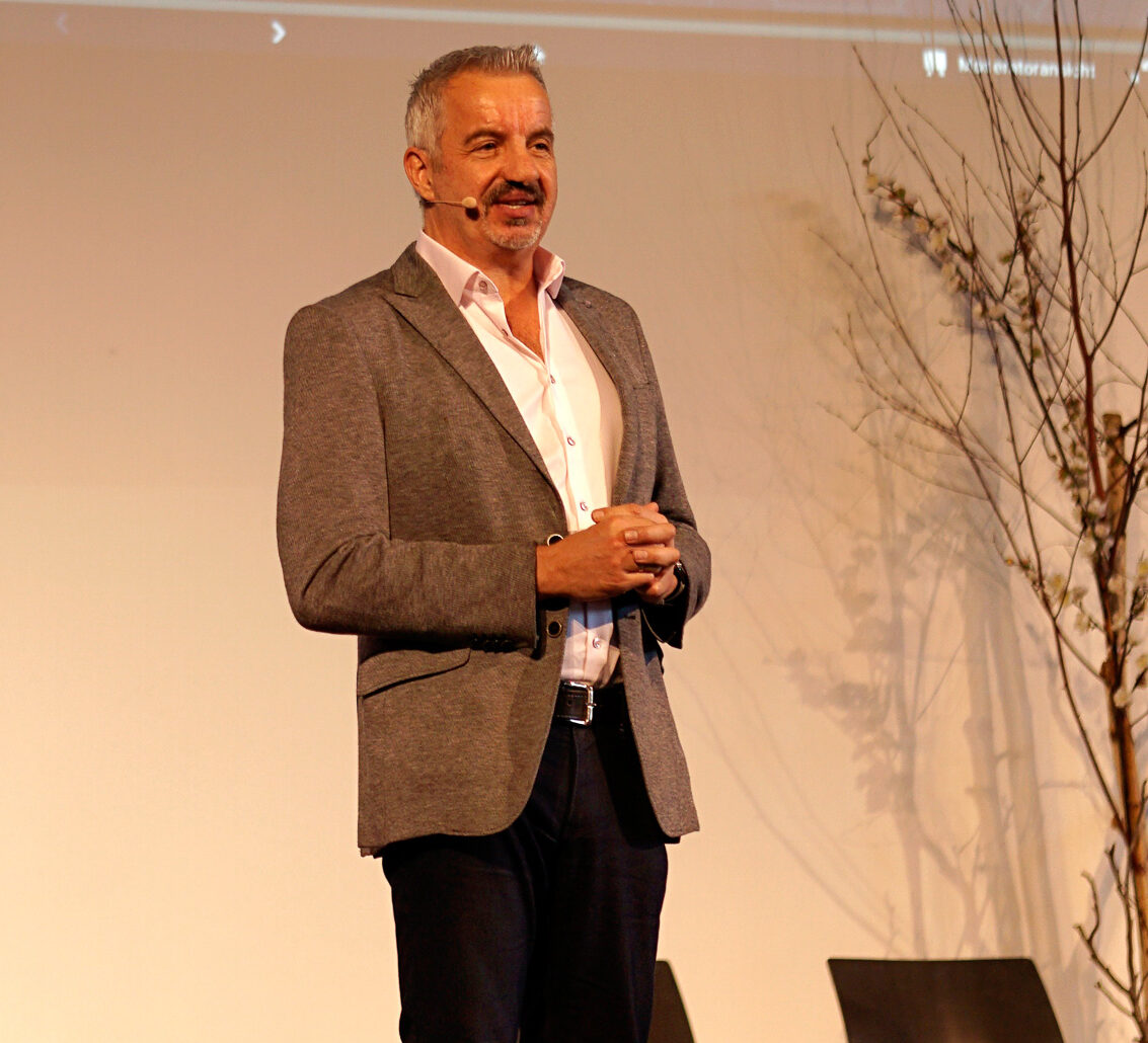 praxisnahe-weiterbildung-pflegealltag Weiterbildung, die Führung und Praxis im Pflegealltag verbindet