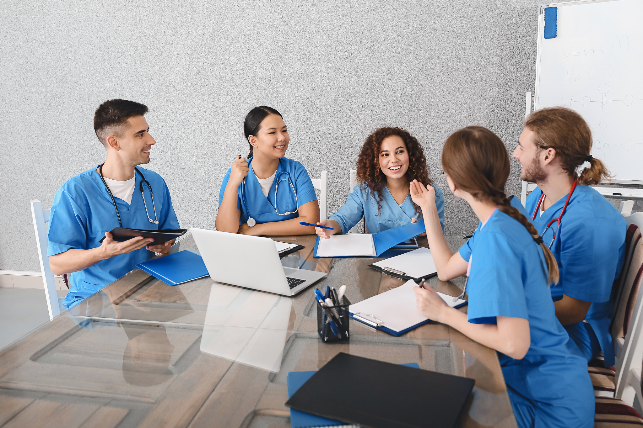 pflege-fortbildung-struktur-fuehrung Gemeinsam wirksam werden in Führung und Praxisanleitung